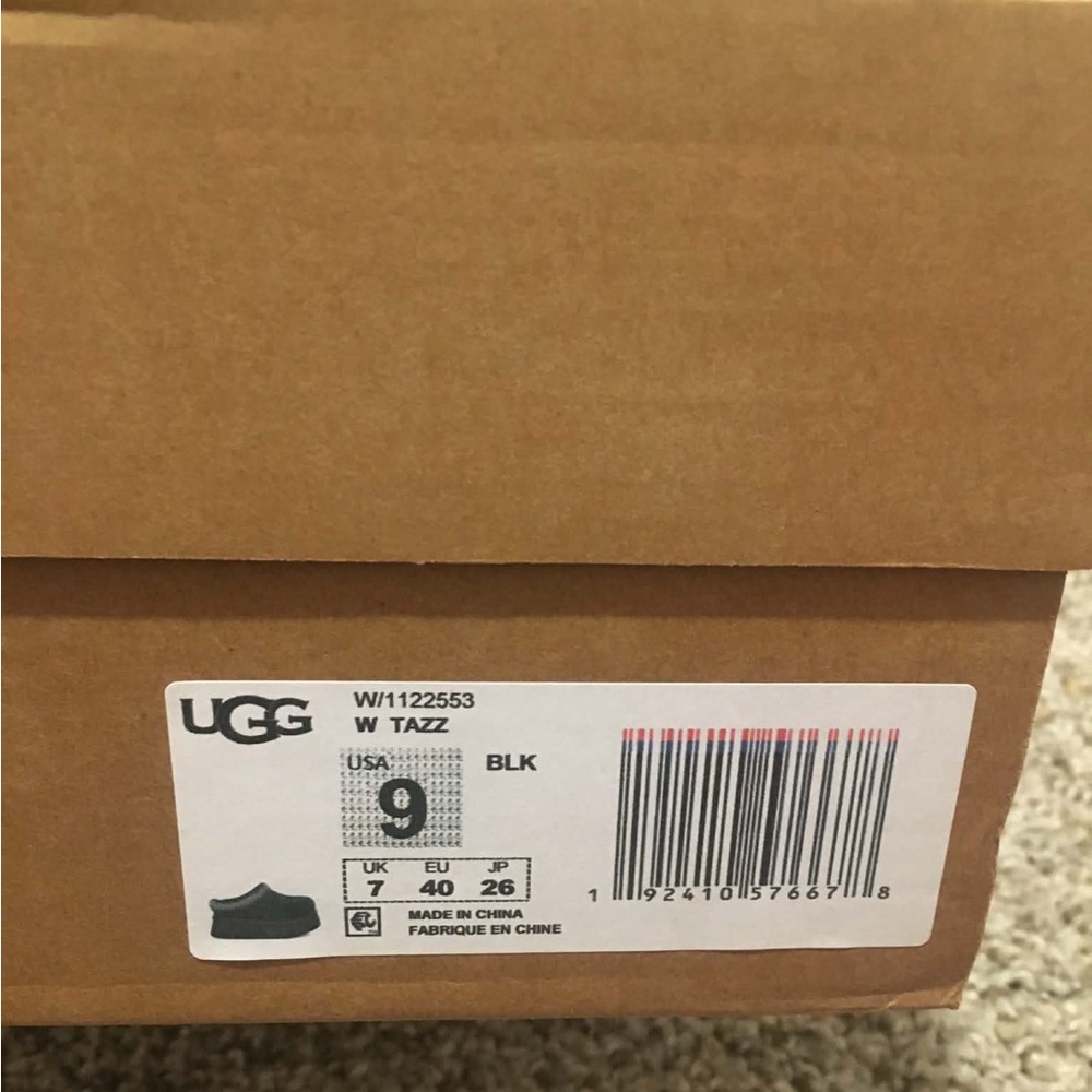 size 9 women’s or 7 men’s Black UGG Tazman  ll platform - Picture 5 of 5